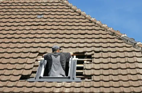 Pose de velux - La Taillée